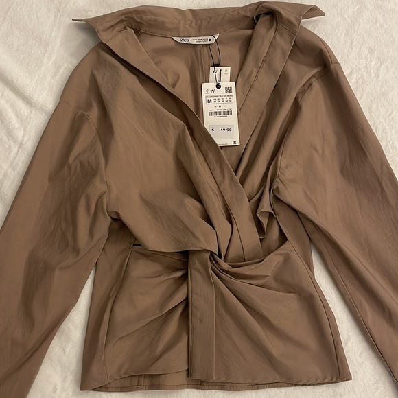 Zara front cut out long sleeve blouse in Beige/Tan - Picture 2 of 4